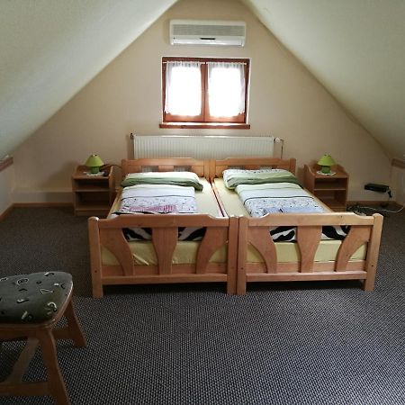 Gergely Vendeghaz Apartment Zirc Exterior photo